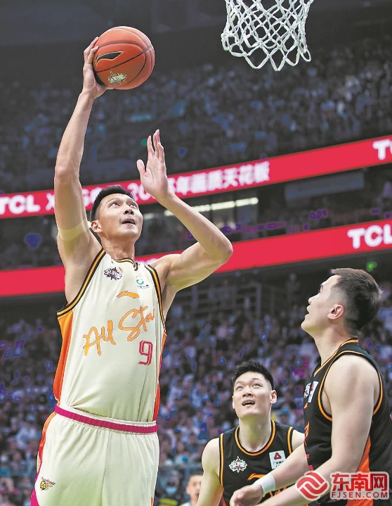 篮球教练如何制定总决赛的长期发展计划_1